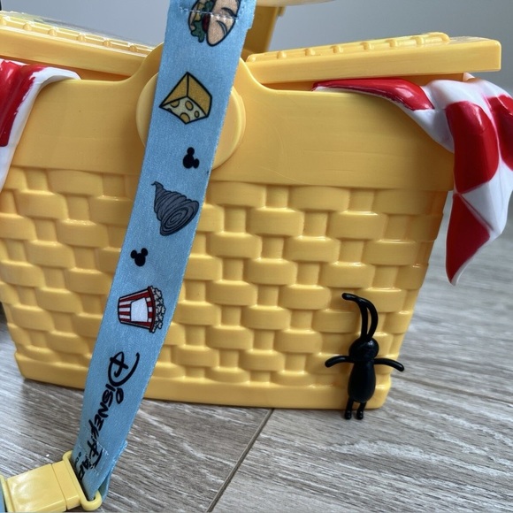 Disney Parks Mickey Minnie Perfect Picnic Basket Popcorn Bucket Runaway Railway - Picture 6 of 11